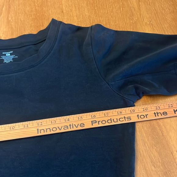 Patagonia Organic Cotton Blend Black Long Sleeve Top, Cropped Length, Size L - Picture 10 of 12